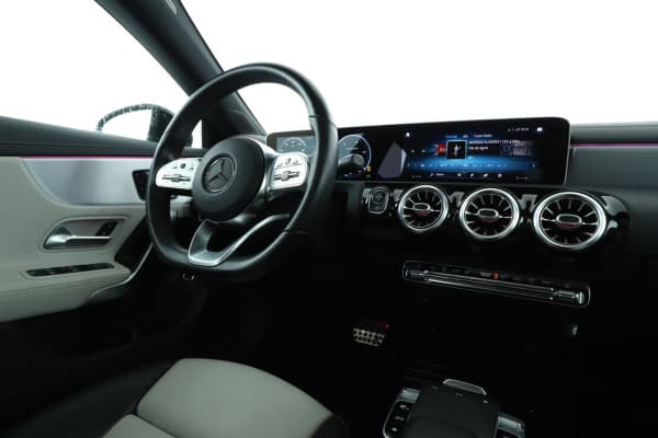 Mercedes-Benz CLA 200 d AMG Line 8G-DCT