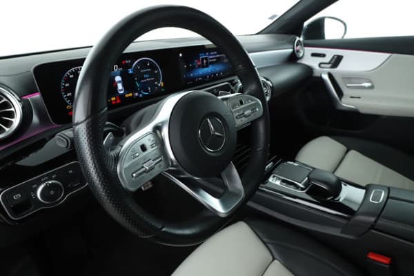 Mercedes-Benz CLA 200 d AMG Line 8G-DCT