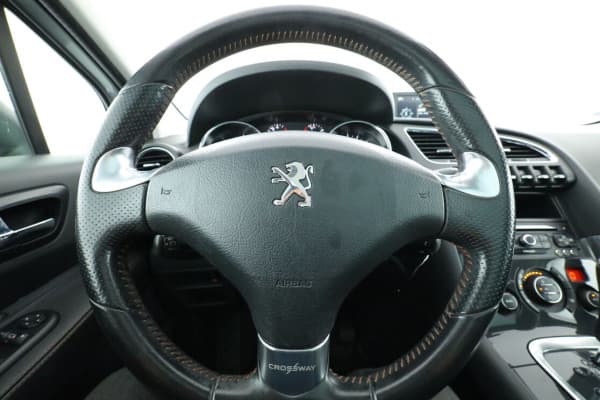 Peugeot 3008 1.6 Blue-HDi Crossway EAT6