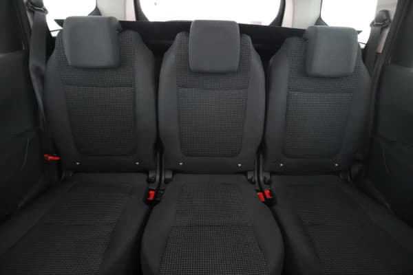 Peugeot 5008 1.6 Blue-HDi Style EAT6