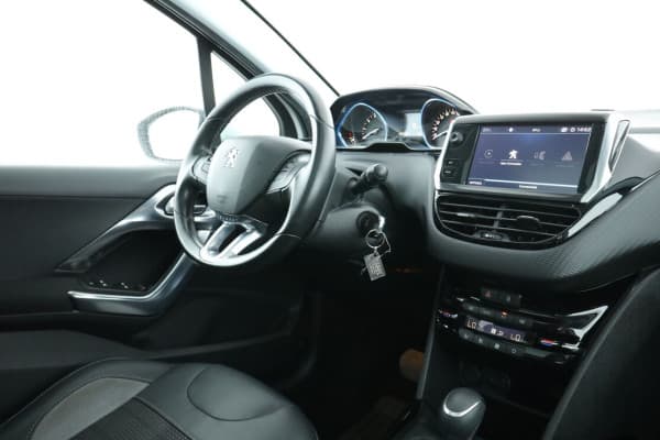 Peugeot 2008 1.2 PureTech Allure EAT6