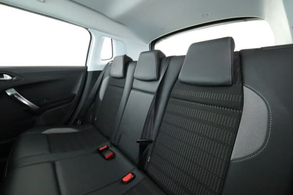 Peugeot 2008 1.2 PureTech Allure EAT6