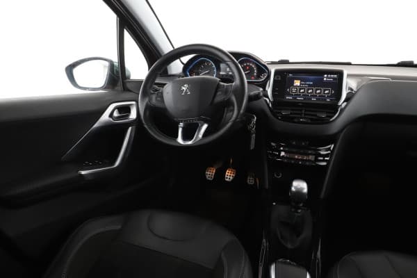 Peugeot 2008 1.2 PureTech Crossway