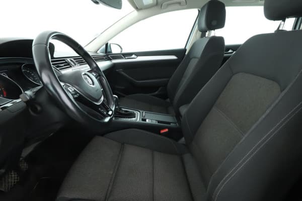 Volkswagen Passat SW 1.4 TSI ACT BlueMotion Tech Connect DSG7