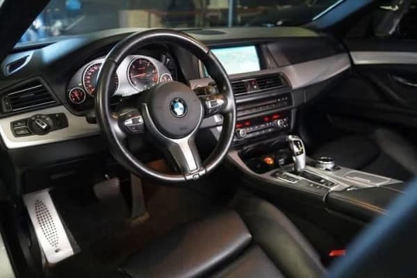 BMW Série 5 520d xDRIVE/M-Sport