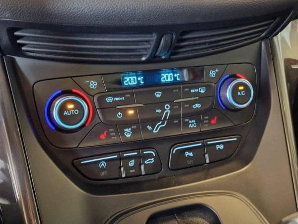 Ford C-Max 1,5 TDCI Titanium