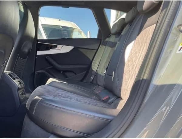 Audi A4 Av.45 TFSI quattro S line