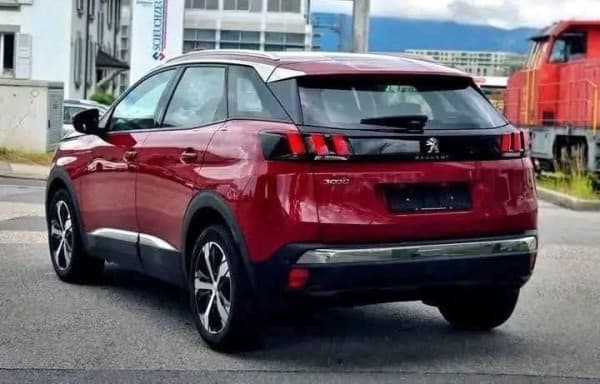 PEUGEOT 3008 1.5 BlueHDi Active EAT