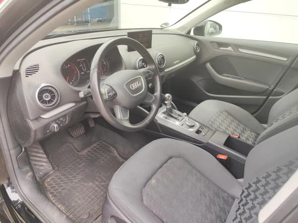 Audi A3 1.8 TFSI attraction quattro Navi SHZ
