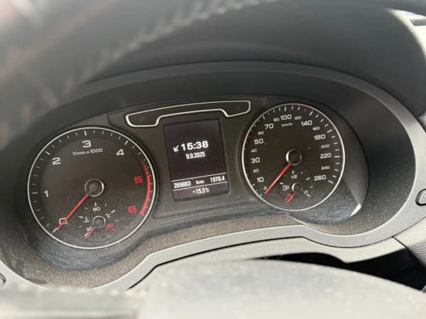 Audi Q3 2.0 TDI*BOSE*SHZ*KLIMA*MFL*BT*DAB+