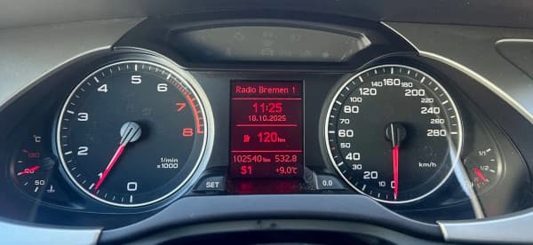 Audi A4 1,8 TSi Automatik Attraction Klima SHZ ZV Alu