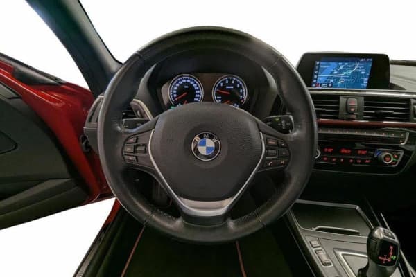 BMW Série 1 118i auto/Sport-Line