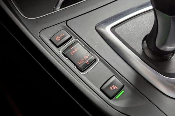 BMW Série 1 118i auto/Sport-Line