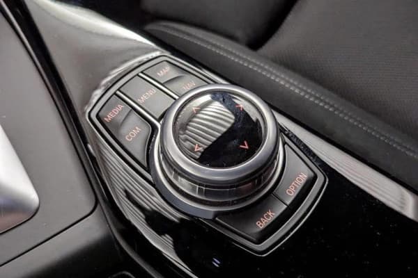 BMW Série 1 118i auto/Sport-Line