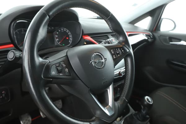 Opel Corsa 1.4 Turbo Color Edition