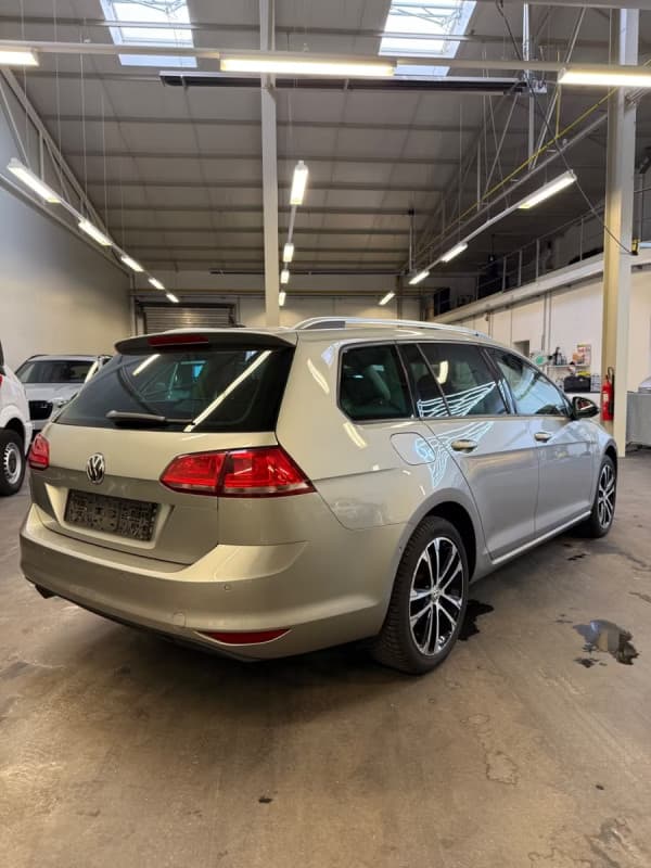 Volkswagen Golf VII Variant BMT 1.2 Cup AHK