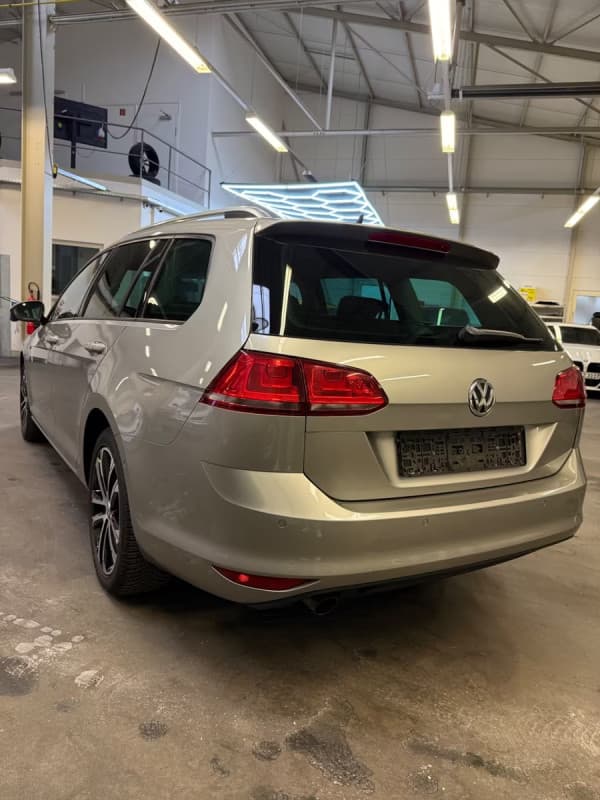 Volkswagen Golf VII Variant BMT 1.2 Cup AHK