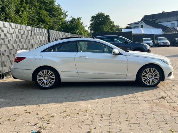 Mercedes-Benz E400 CGI Coupe AMG LINE-PANODAC