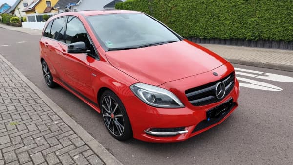 Mercedes-Benz B 180 Autotronic - AMG-LINE Night-Packet