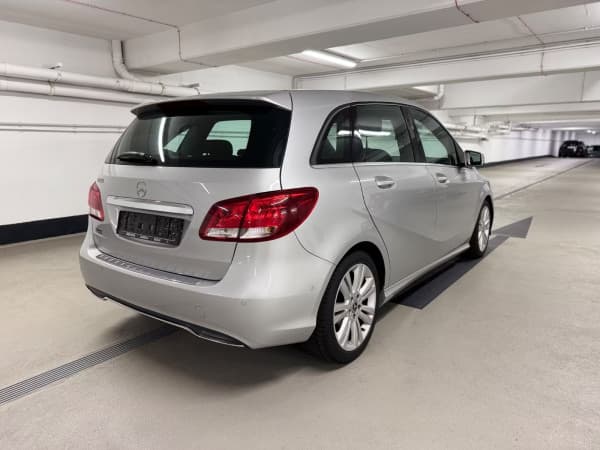 2015 Mercedes-Benz B 180 "Style"