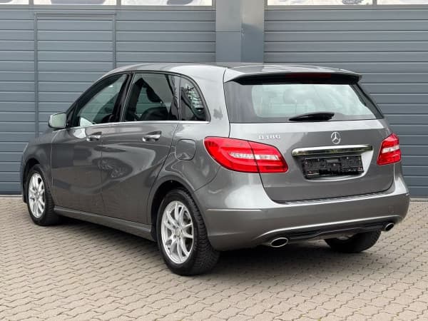 Mercedes-Benz B 180 Xenon Navi PanoD. Teilleder SHZ