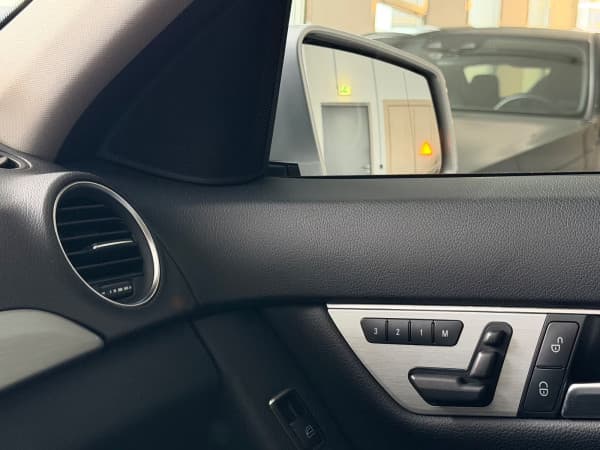 2012 Mercedes-Benz C 180 CGI*AUT*T-LEDER*MEMORY*GLASDACH*WINTER*