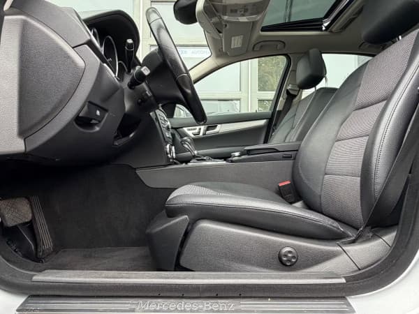 2012 Mercedes-Benz C 180 CGI*AUT*T-LEDER*MEMORY*GLASDACH*WINTER*