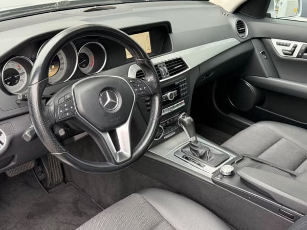 2012 Mercedes-Benz C 180 CGI*AUT*T-LEDER*MEMORY*GLASDACH*WINTER*