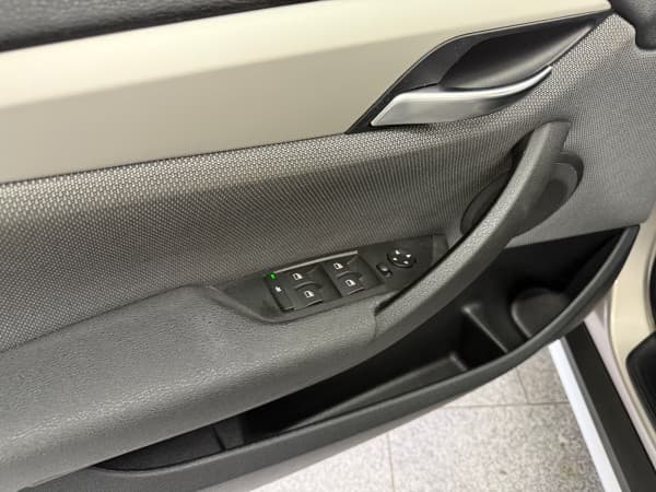 BMW X1 18 i sDrive*X-LINE*AUTOM*BI-XENON