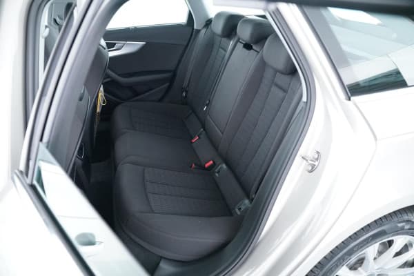 Audi A4 AVANT DESIGN 2.0TDI AUTOMATIK NAVI