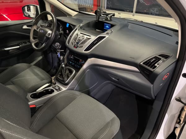 Ford C-Max Sync Edition Klimaa. Winterpaket AHK Phone