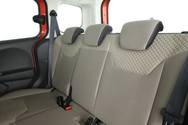 Ford Tourneo Courier 1.0 EcoBoost Titanium