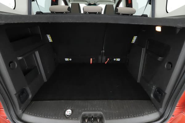 Ford Tourneo Courier 1.0 EcoBoost Titanium