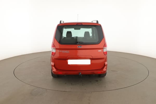 Ford Tourneo Courier 1.0 EcoBoost Titanium