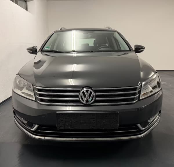 Volkswagen Passat HIGHLINE|KAMERA|PDC|NAVI|TEMP|M