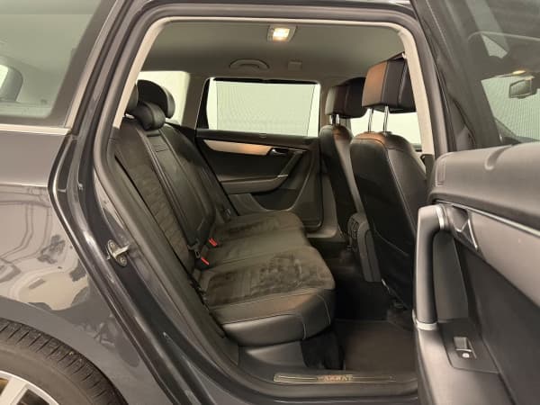 Volkswagen Passat HIGHLINE|KAMERA|PDC|NAVI|TEMP|M