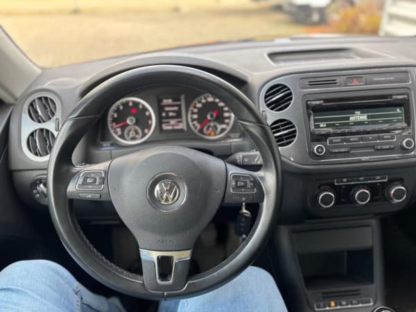 Volkswagen Tiguan 1.4TSI 1.HAND/TÜV NEU/AHK/PDC/ALLW