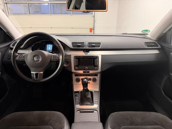 Volkswagen Passat HIGHLINE|KAMERA|PDC|NAVI|TEMP|M