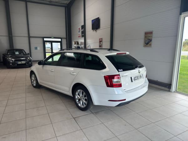SKODA OCTAVIA III BREAK 1.6 TDI 115 DSG7 BUSINESS GARANTIE 6 MOIS