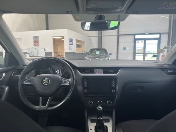 SKODA OCTAVIA III BREAK 1.6 TDI 115 DSG7 BUSINESS GARANTIE 6 MOIS