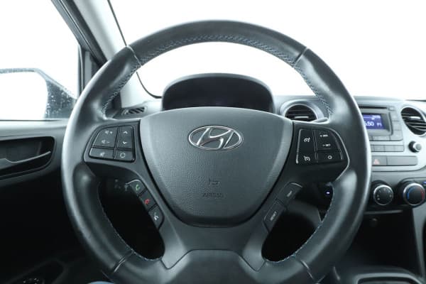 Hyundai i10 1.0 UEFA Euro