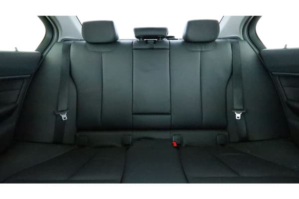 BMW Série 3 320iA Luxury