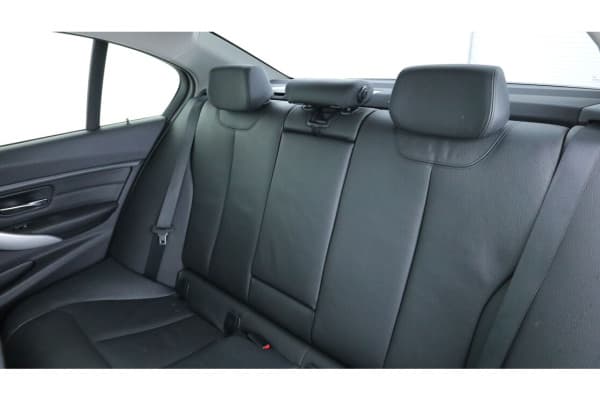 BMW Série 3 320iA Luxury