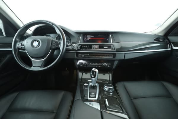 BMW Série 5 530d Luxury BVA8