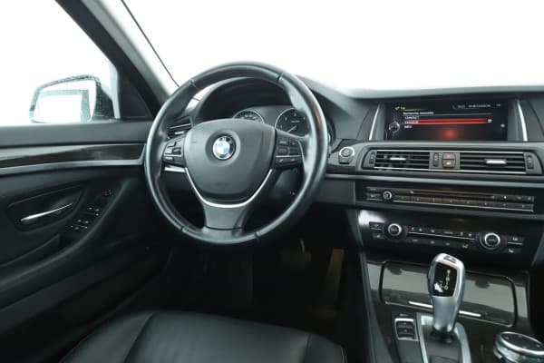 BMW Série 5 530d Luxury BVA8