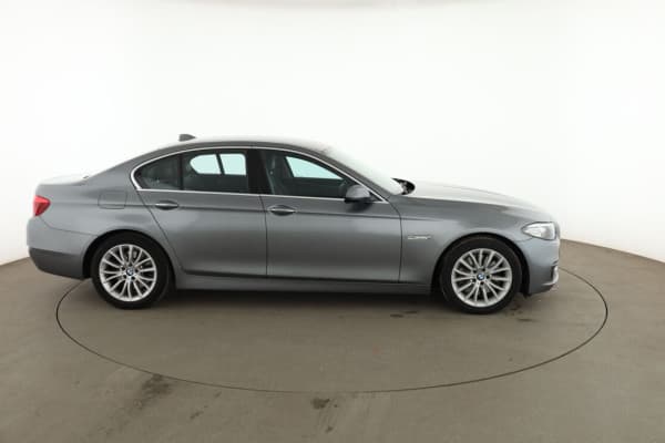 BMW Série 5 530d Luxury BVA8