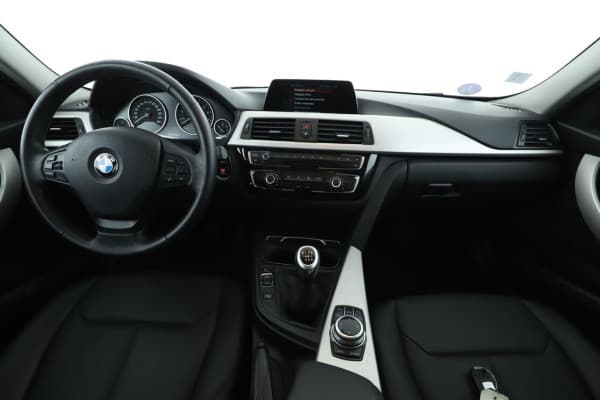 BMW Série 3 318i