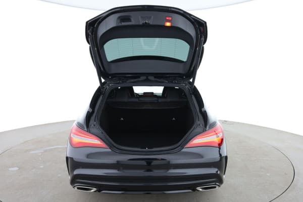 Mercedes-Benz CLA Shooting Brake 200 d Launch Edition 7G-DCT