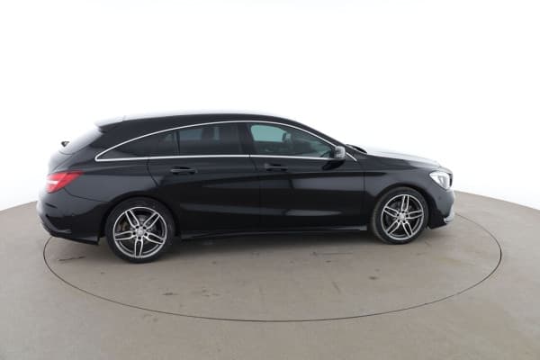 Mercedes-Benz CLA Shooting Brake 200 d Launch Edition 7G-DCT
