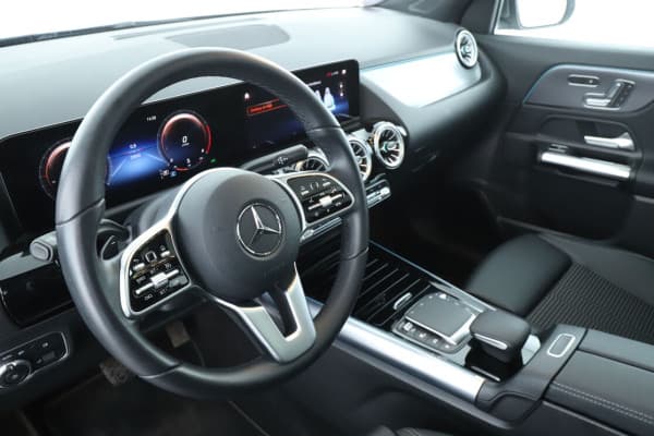 Mercedes-Benz GLA 200 Progressive Line 7G-DCT